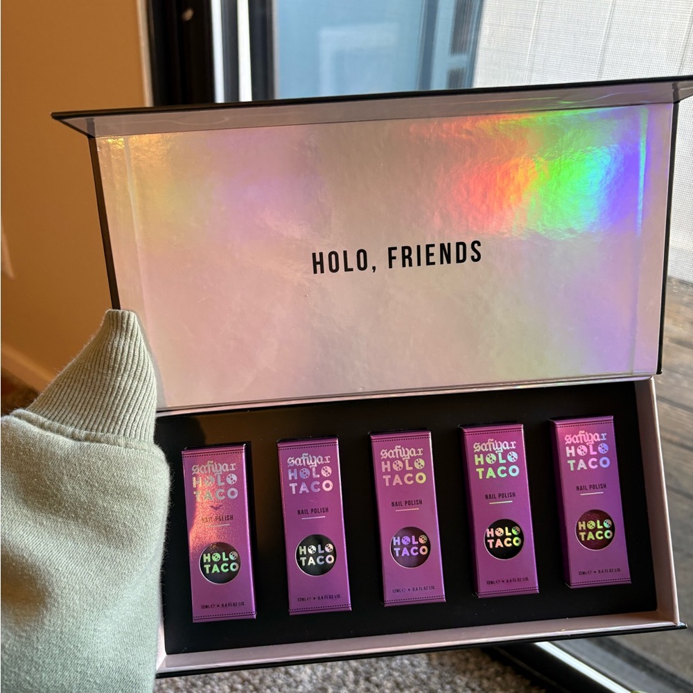 Safiya x Holo Taco full nail polish set + collection box - Picture 10 of 11